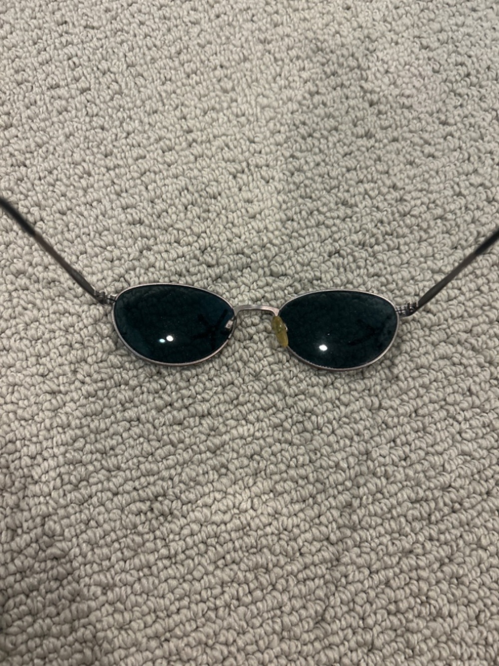 Vintage 90s sunglasses - Picture 2 of 2